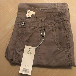 Ascend Pants size 8, brand new with tags